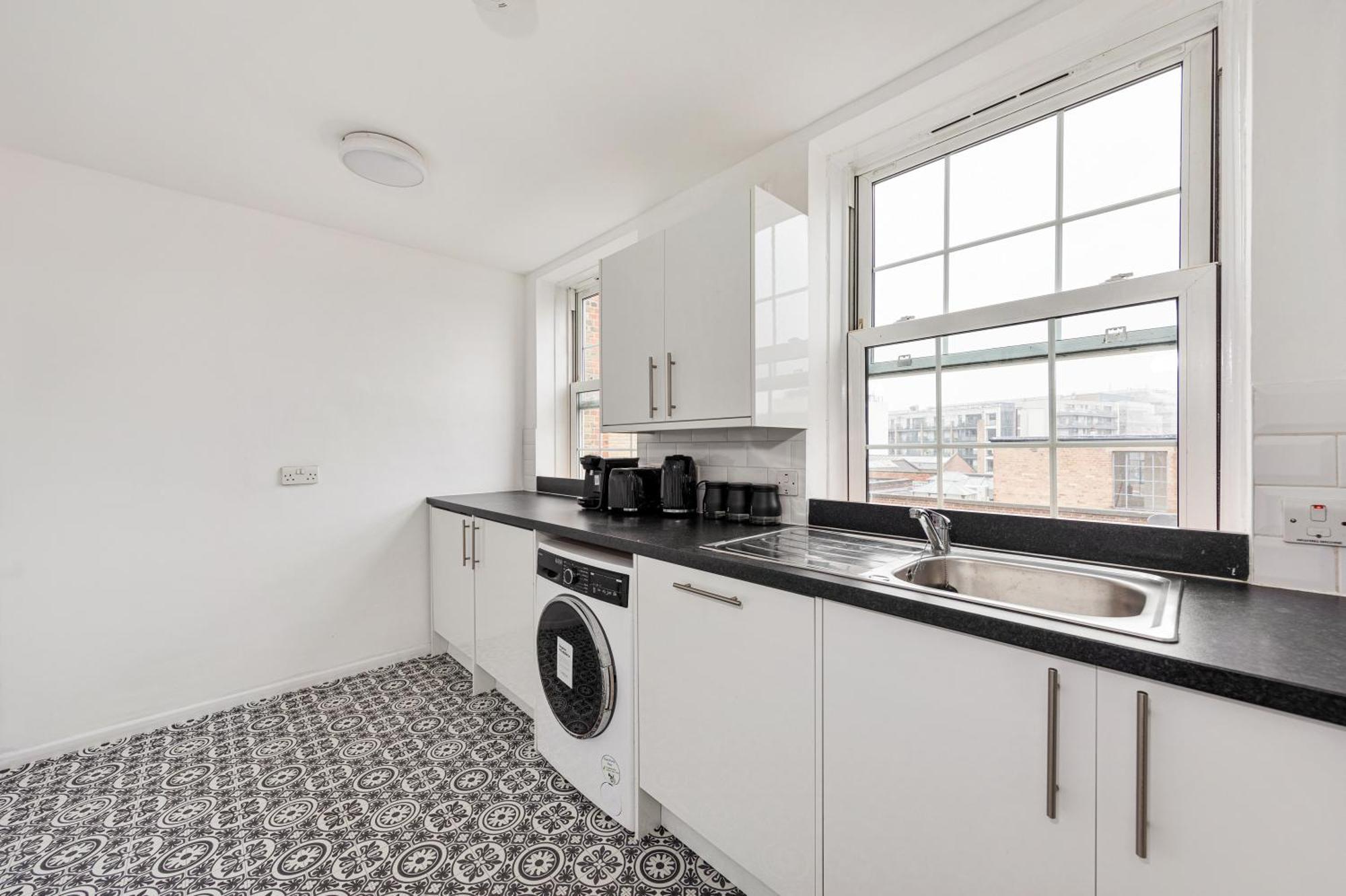 Sleek Shoreditch Hideout - 2 Bed Gem With Balcony In Central Londra Exterior foto