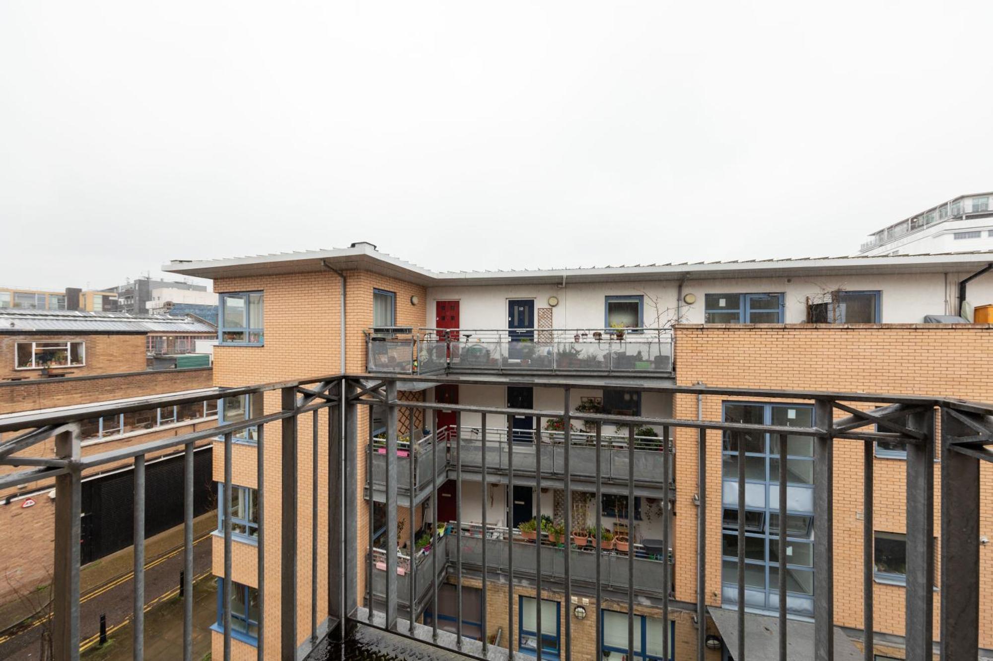 Sleek Shoreditch Hideout - 2 Bed Gem With Balcony In Central Londra Exterior foto