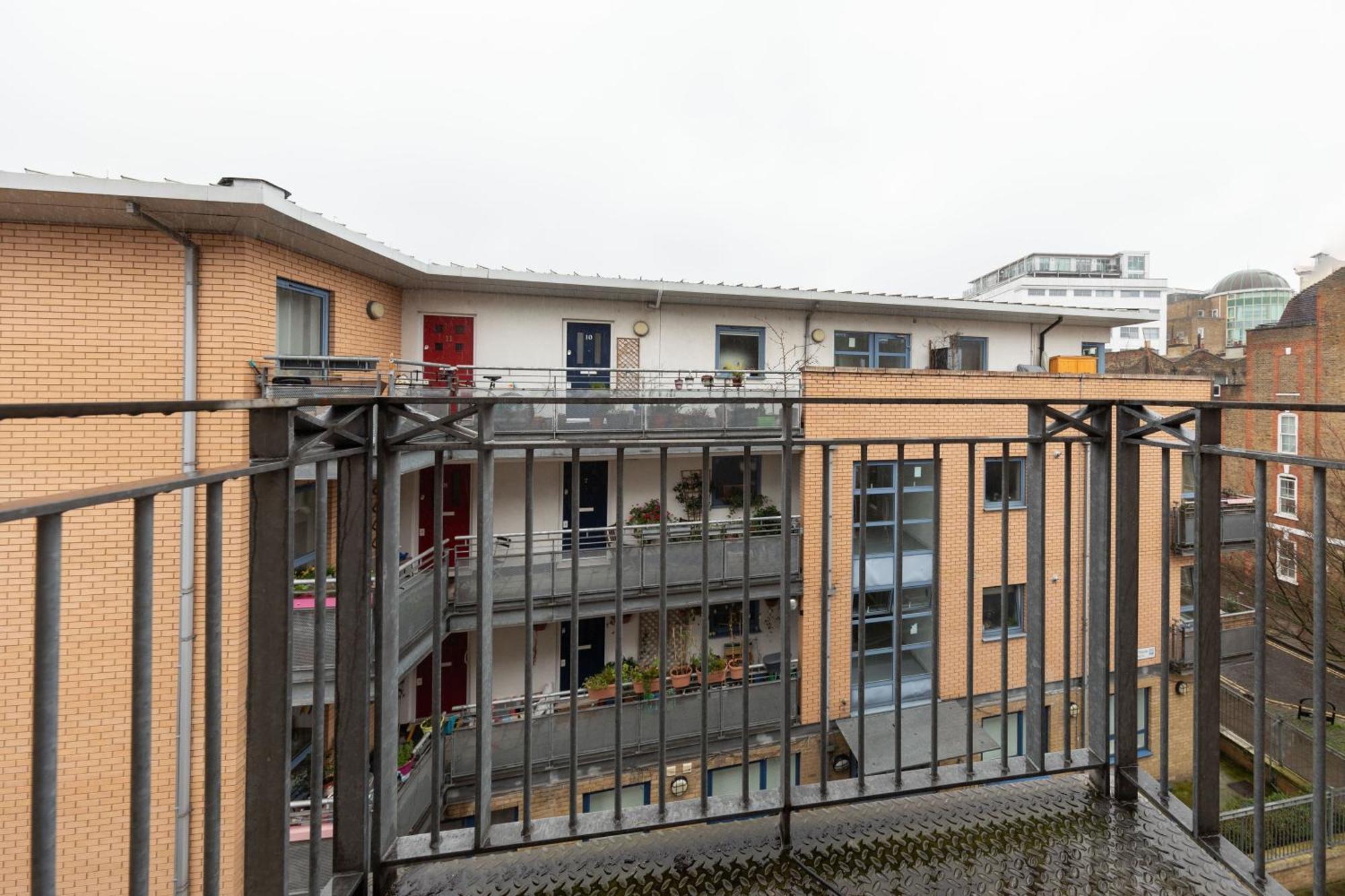 Sleek Shoreditch Hideout - 2 Bed Gem With Balcony In Central Londra Exterior foto